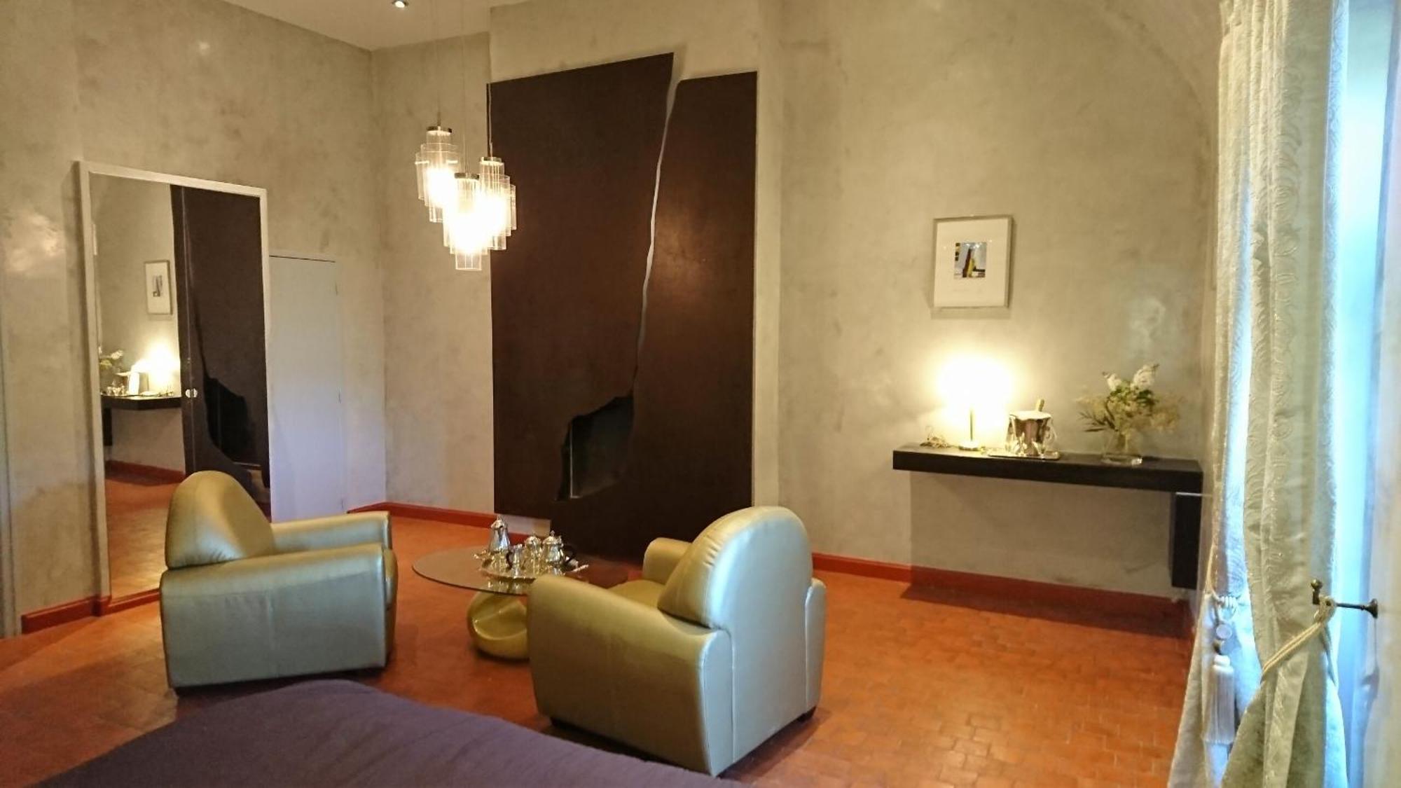 Chateau La Servayrie - Chambre D'Hotes Marcillac-Vallon Værelse billede